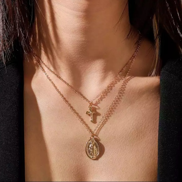 Kendra Scott Jewelry - Elegant Virgin Mary Cross Gold Layered Christian Faith Religious Gift Necklace